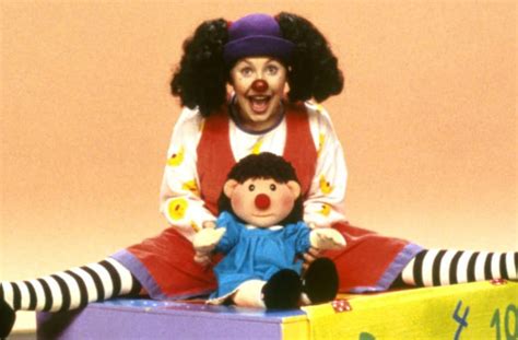 Loonette big.comfy - The Big Comfy Couch was a Canadian children's show from the 90's that premiered on YTV in Canada in 1992 and was then syndicated by American Public Television and Benny Smart in the United States in 1995.. It starred a female clown named Loonette (portrayed first by Alyson Court, then by Ramona Gilmour-Darling) and her doll, Molly.Both of them …